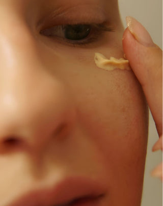 Lysende dag- og natcreme til øjnene med koffein og coenzym Q10 Manilu - 2