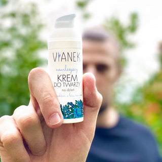 Fugtgivende ansigtscreme med mælkebøttebladekstrakt til tør og følsom hud Vianek - 2