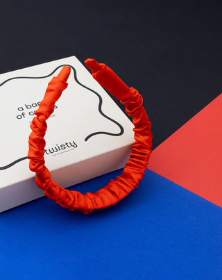 Silkehårbånd i 100 % naturlig silke, rød Twisty - 2