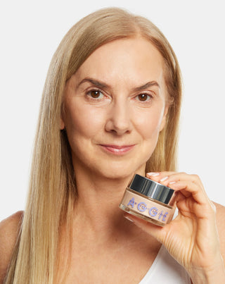 Lysnende creme til tør hud reducerer rødme og giver glød Aggie-effekt - 3