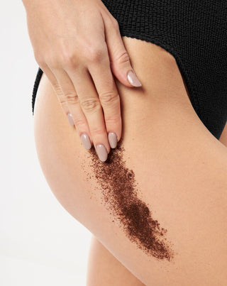 Celloo body scrub med kaffe og naturlige olier for at reducere cellulite og strækmærker - 2