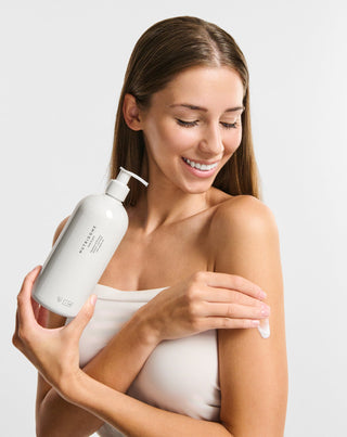 Fugtgivende og opstrammende kropsmælk med jojobaolie Nutridome - 2