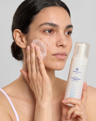 Renseskum til sensitiv og akneudsat hud med betain, panthenol og allantoin Cleansing Orphica Clinic 150 ml - 3