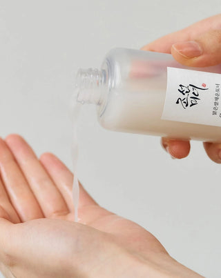 Lysnende og fugtgivende toningessens Glow Replenishing Rice Milk Beauty of Joseon - 3