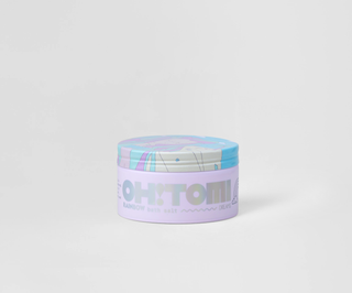 Hudopstrammende og udglattende badesalt med regnbueduft af havsalt Oh!tomi