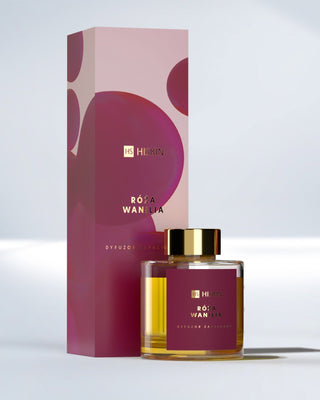 Duftspreder i glasflaske med naturlige rottingpinde i HiSkin rose- og vaniljeduft - 1