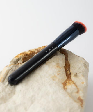 Foundationbørste med skråt hoved og flade børster No. 7 Say Makeup - 2