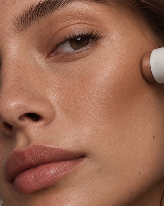 Bronzer i stift til ansigtet naturlig solbrun effekt og præcis konturering Praline Nutridome