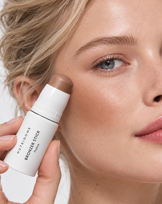 Bronzer i stift til ansigtet naturlig solbrun effekt og præcis konturering Praline Nutridome
