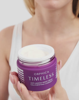 Fugtgivende natcreme med Centella Asiatica til 40+ hud Timeless Orphica Clinic - 5
