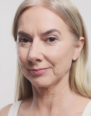 Blush stick med sheasmør og ricinusolie til kvinder 50+ Aggie - 6