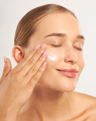 Fugtgivende antirynke-dagcreme med macadamiaolie Nutridome - 2