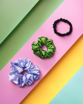 Sæt med hårelastikker i 100 % naturlig silke - lilla, grøn, sort Twisty 3 stk. - 3