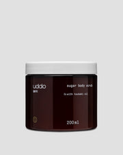 Sukkerbodyscrub med macadamiaolie, sheasmør og avocadoolie Uddo