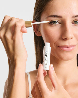 Øjenvippeforlængende balsam, der gør vipperne tykkere og mørkere på 28 dage Miralash - 2